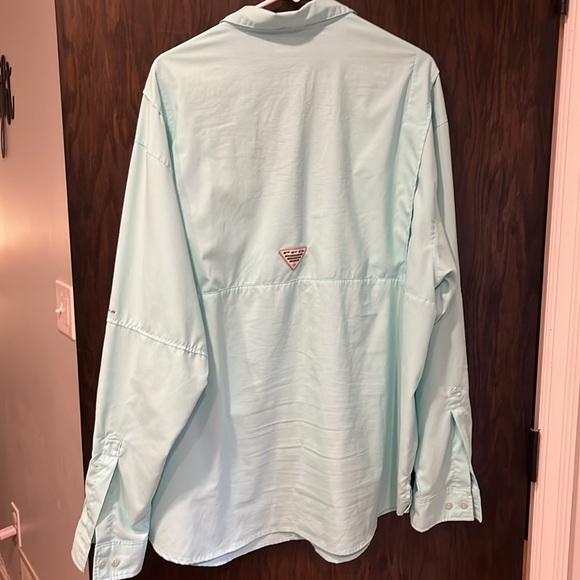 Men’s Columbia button down shirt - Picture 5 of 6